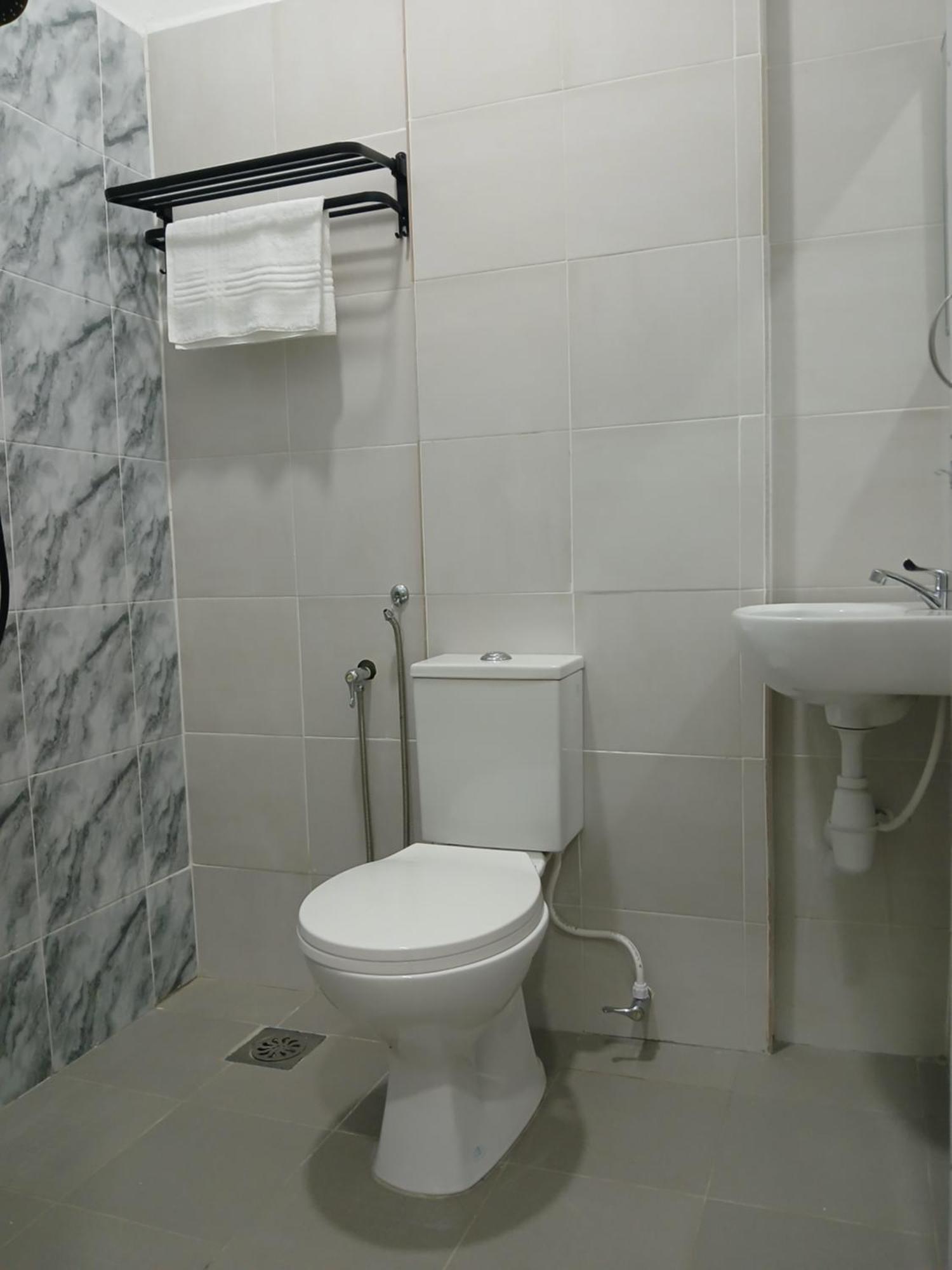 Tz Satellite Hotel, โกตาบารู ภายนอก รูปภาพ